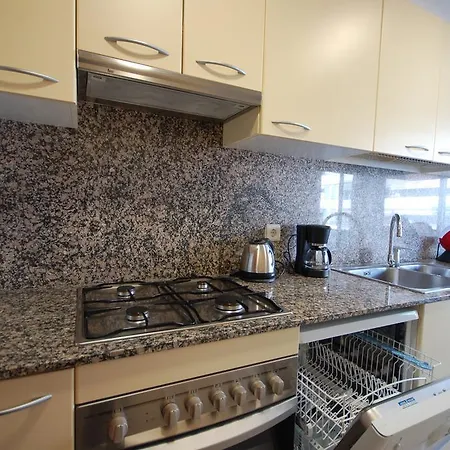 Lets Holidays Cozy Pool Apartment Tossa de Mar