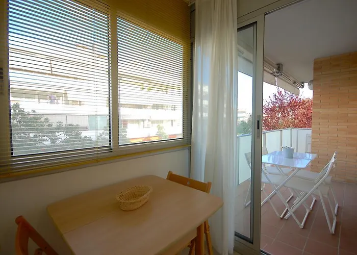 Lets Holidays Cozy Pool Apartmán *