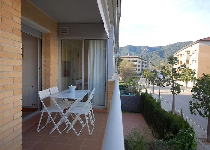 Lets Holidays Cozy Pool Apartmán *