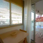 Lets Holidays Cozy Pool Appartement *